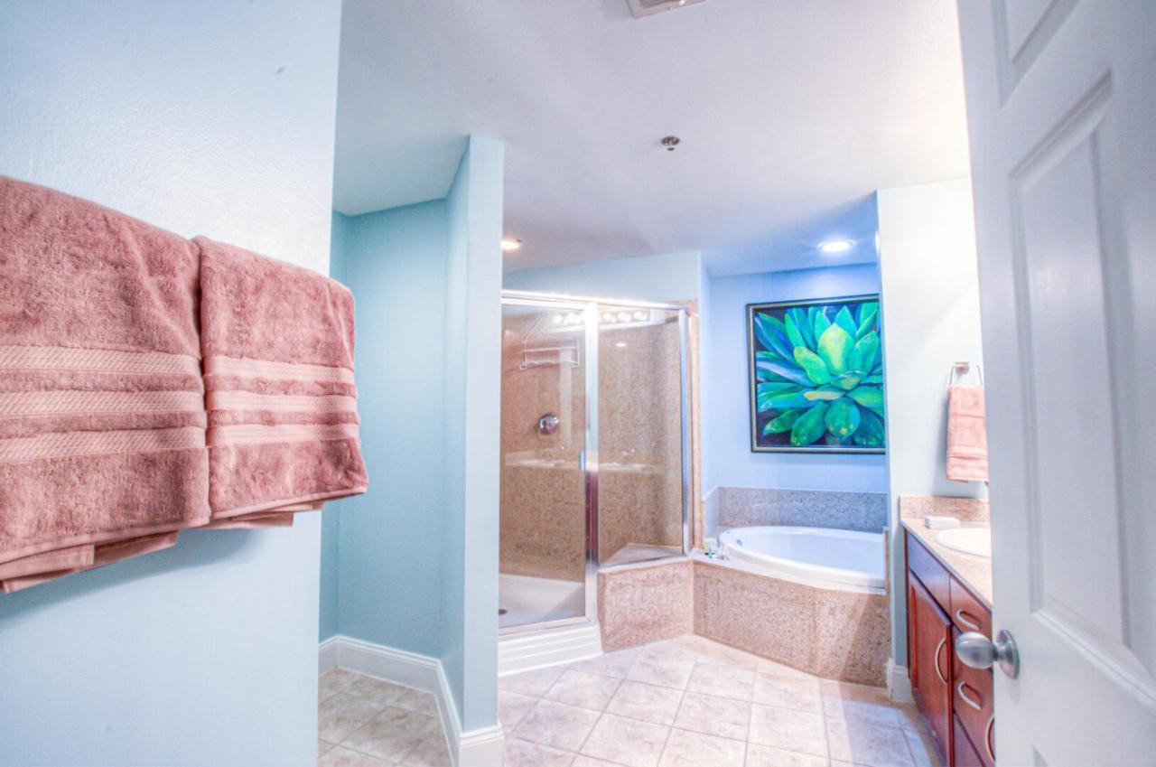 10th Floor! Beautiful 3 Bd, Great Amenities, And Great Location Holiday home Panama City Beach